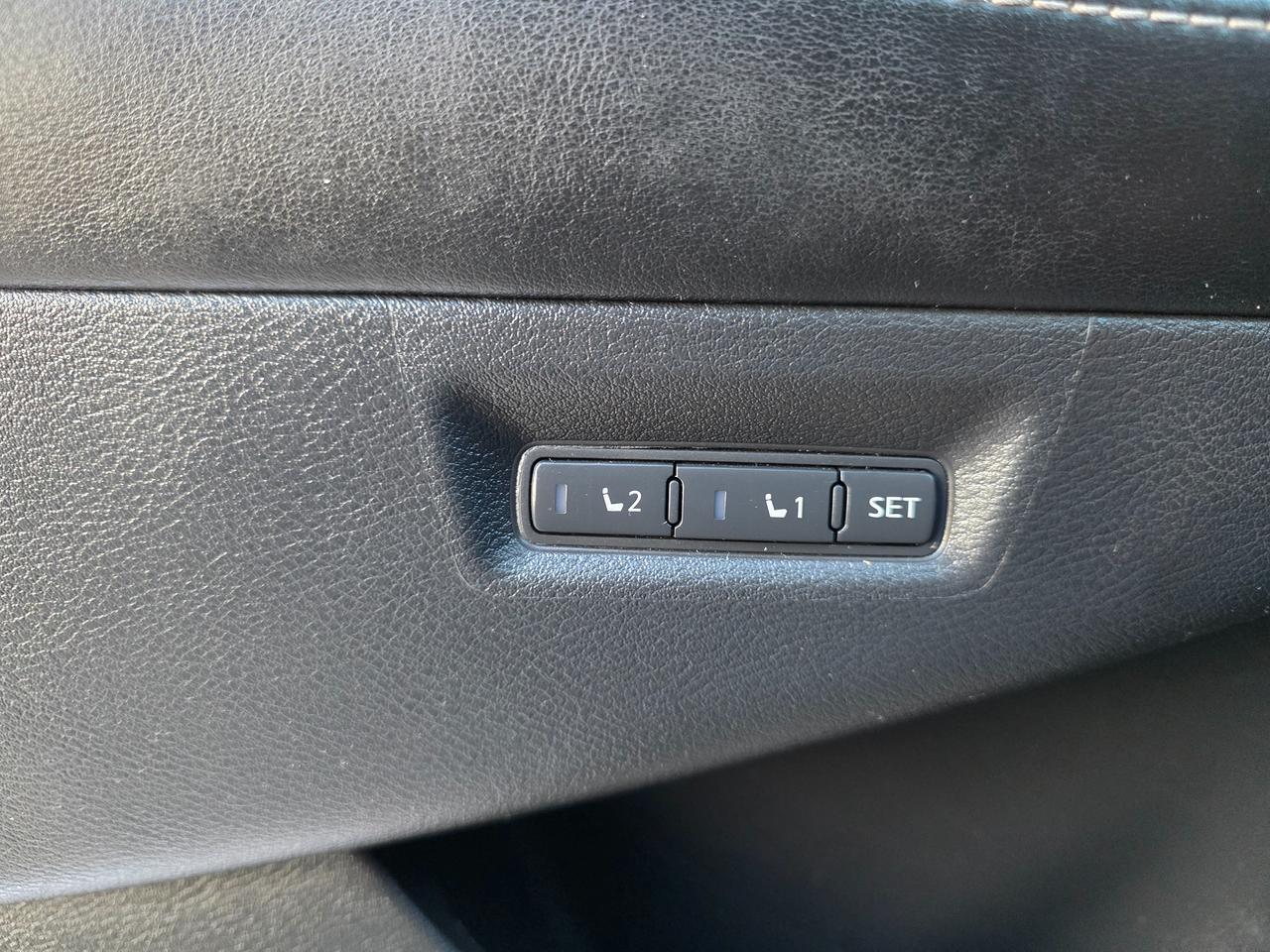 2017 Nissan Murano Platinum Photo