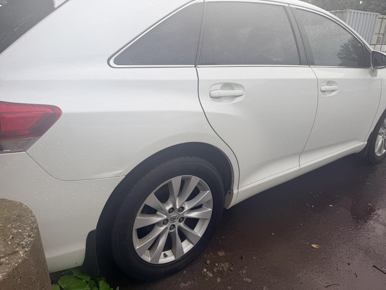 2021 Toyota RAV4 LE Photo