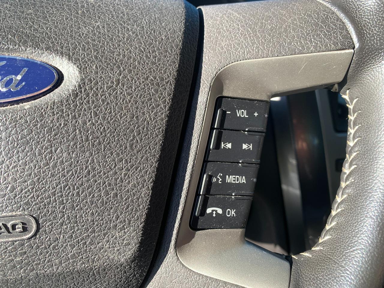 2010 Ford Fusion 1 OWNER 65KM NEW TIRES BRAKES SAFETY INC Photo