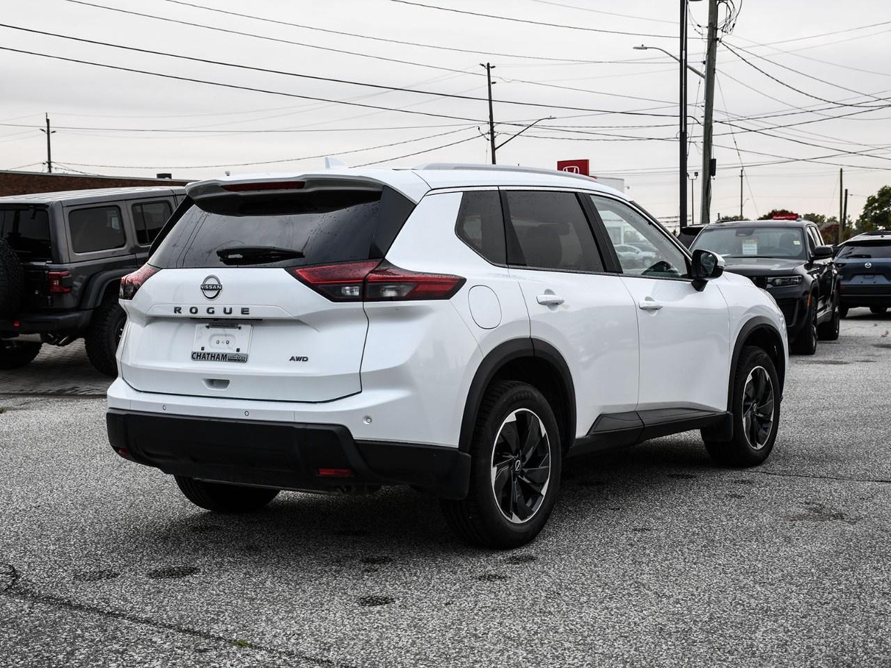 2026 Nissan Rogue AWD SV Moonroof Photo