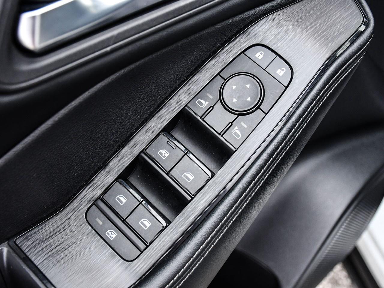 2026 Nissan Rogue AWD SV Moonroof Photo