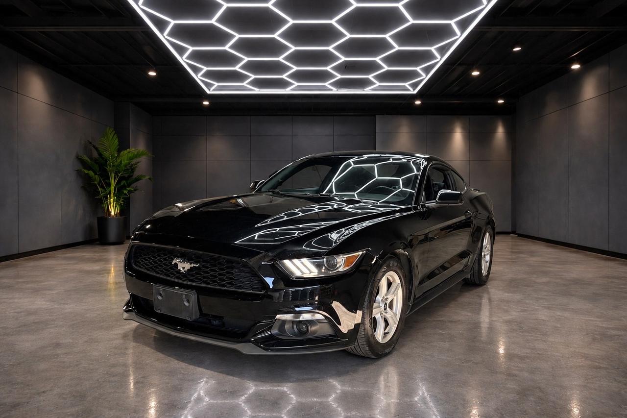 2015 Ford Mustang 2dr BASE MANUAL Photo2