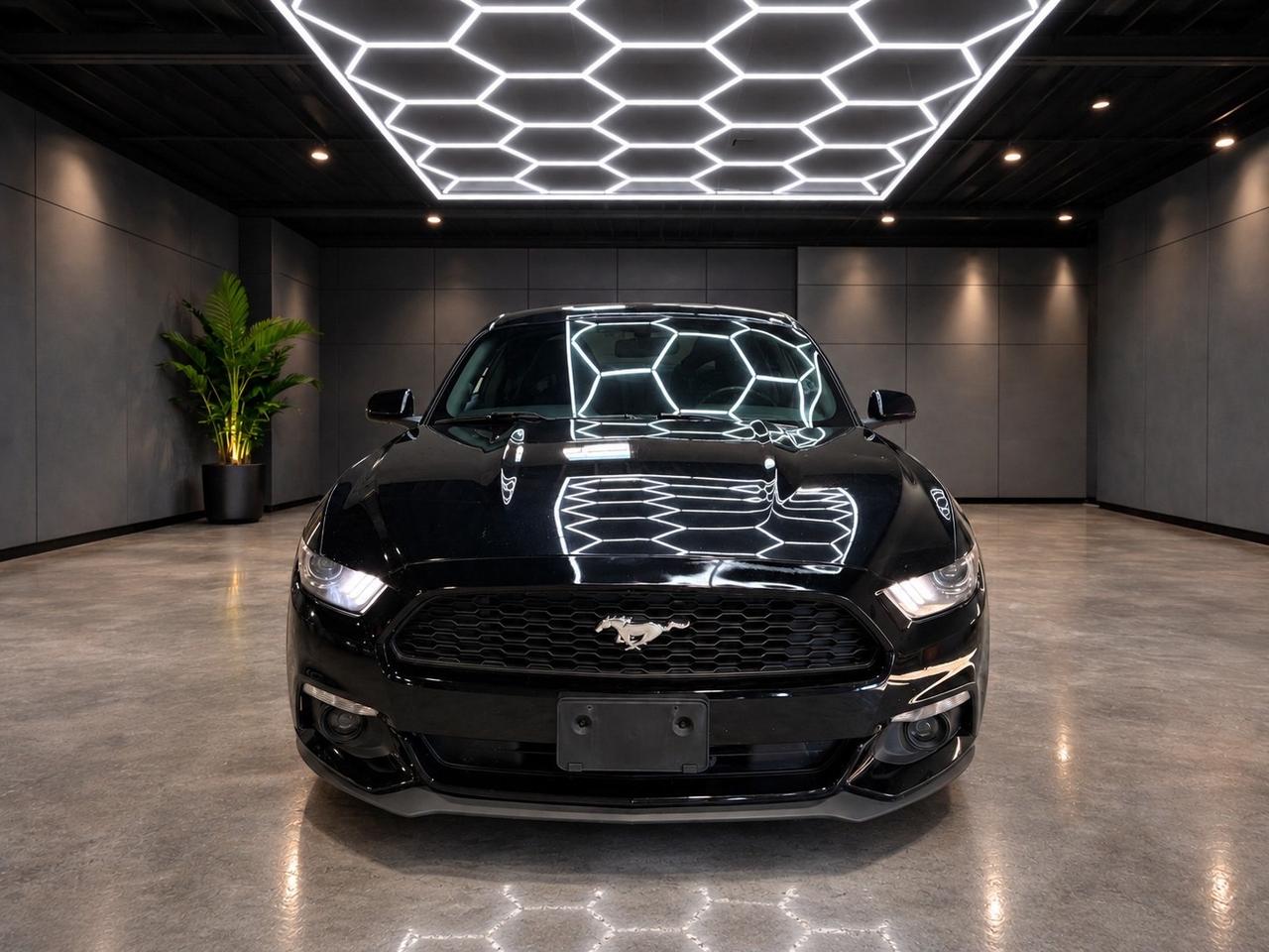2015 Ford Mustang 2dr BASE MANUAL Photo1
