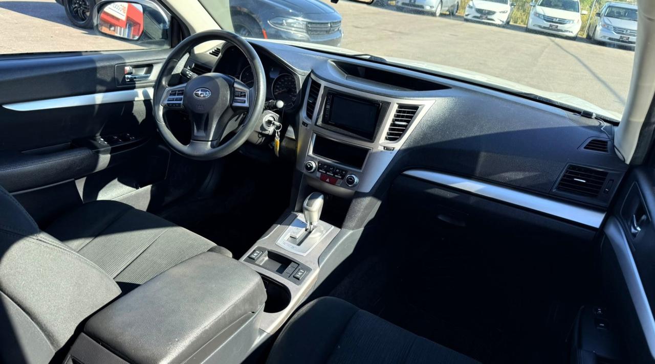2014 Subaru Outback 4dr Wgn H4 Auto 2.5i Convenience Package Photo