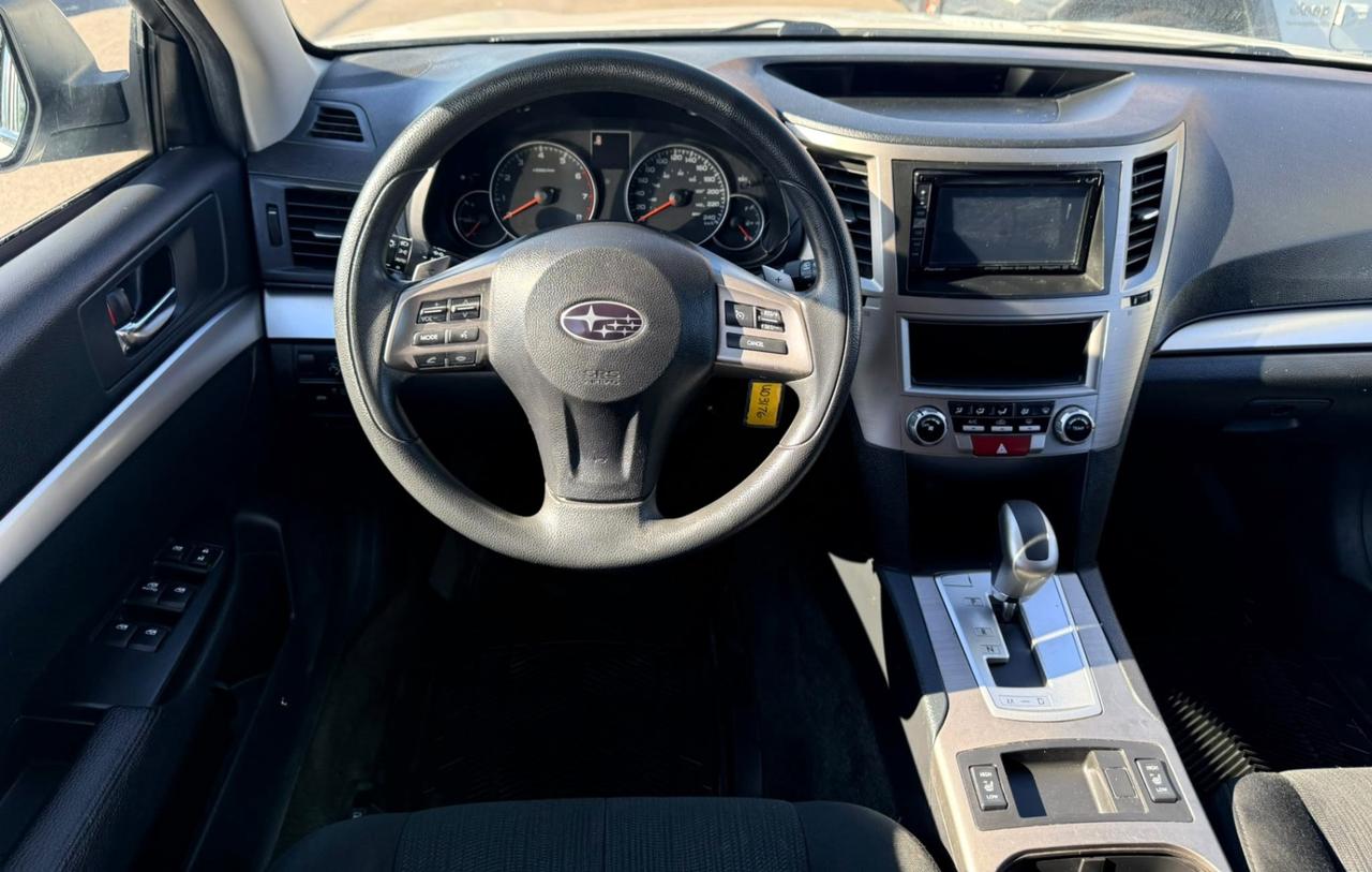 2014 Subaru Outback 4dr Wgn H4 Auto 2.5i Convenience Package Photo