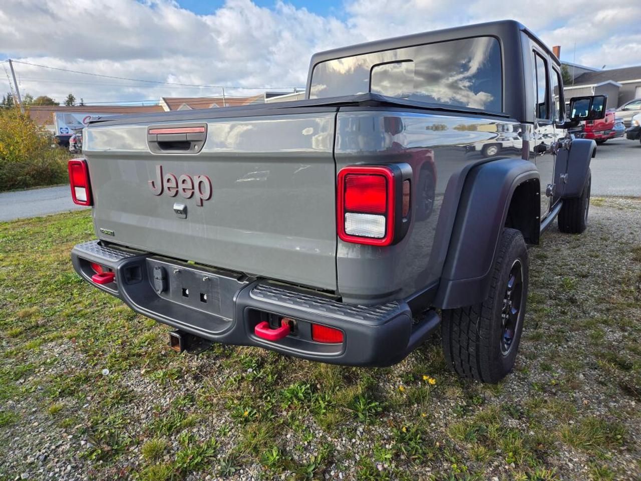 2022 Jeep Gladiator Rubicon Photo2