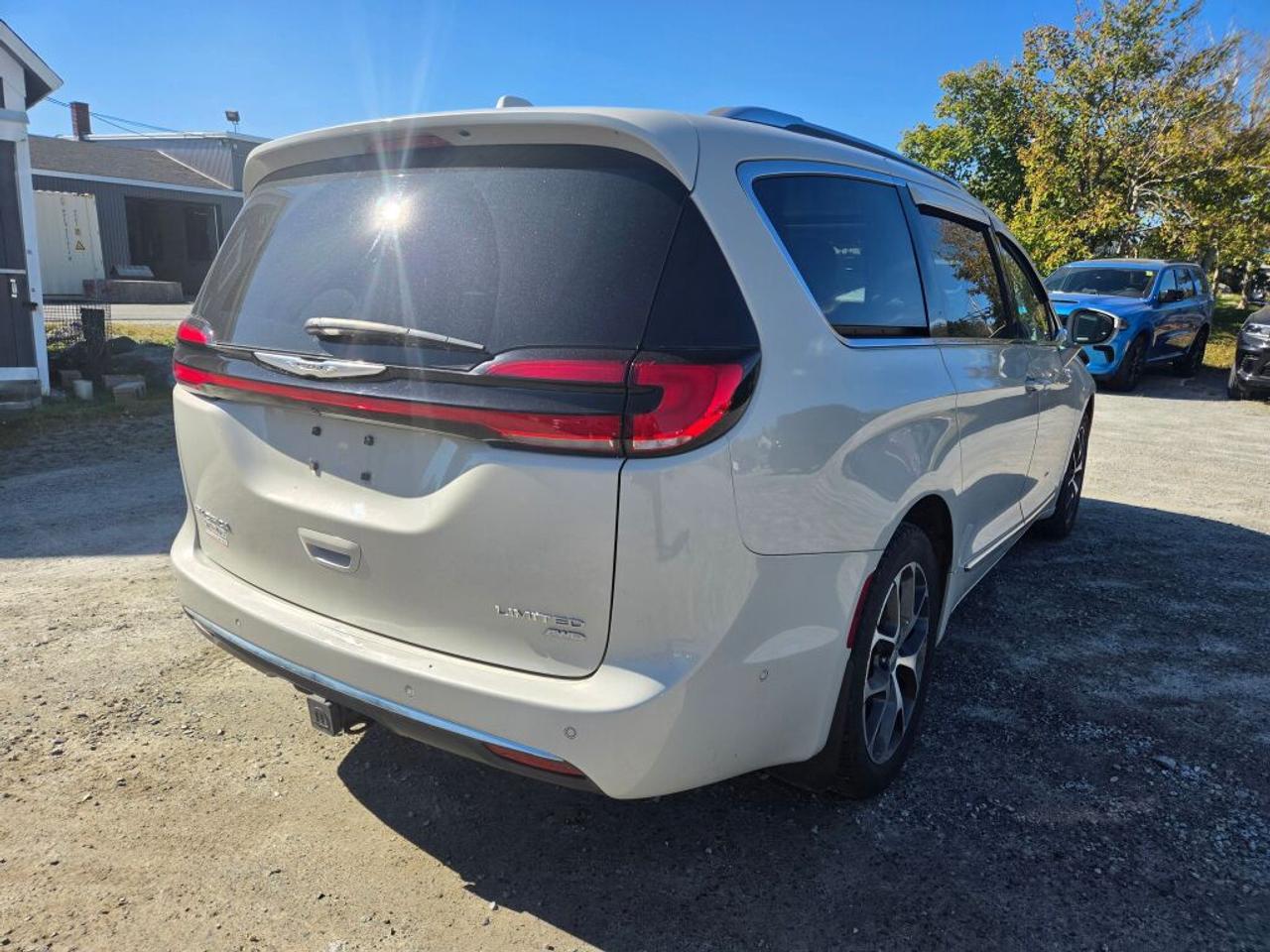 2021 Chrysler Pacifica Limited 3.6L Photo