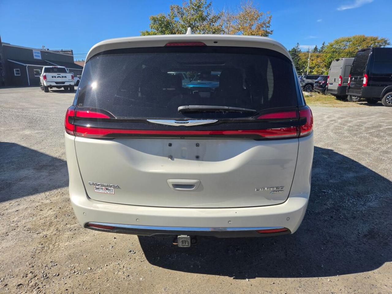 2021 Chrysler Pacifica Limited 3.6L Photo