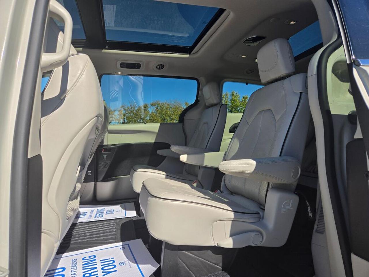 2021 Chrysler Pacifica Limited 3.6L Photo