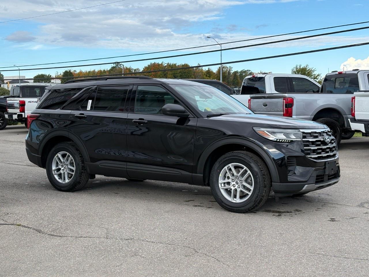 2027 Ford Explorer Active w/200A Pkg 4WD Photo