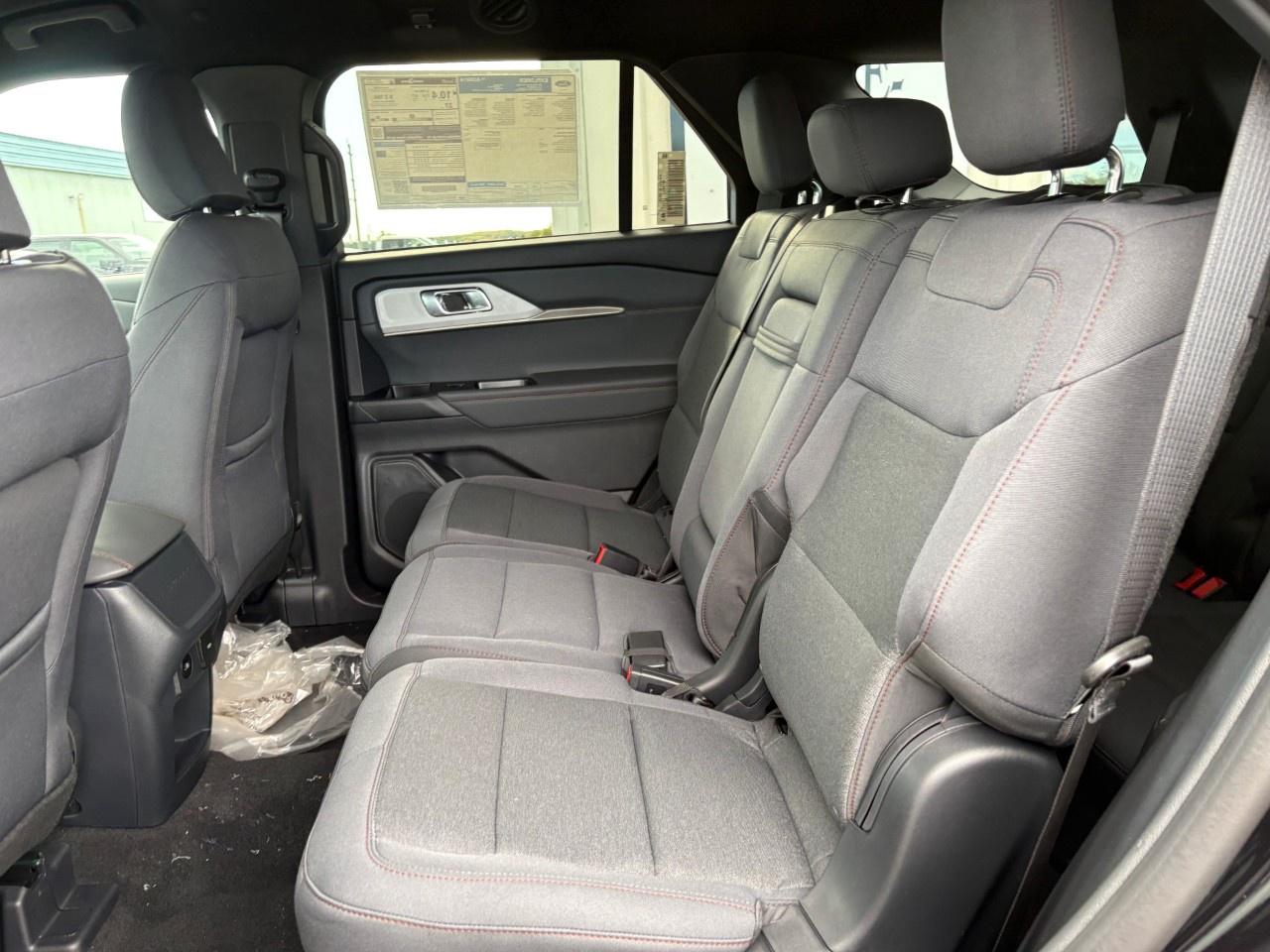 2027 Ford Explorer Active w/200A Pkg 4WD Photo