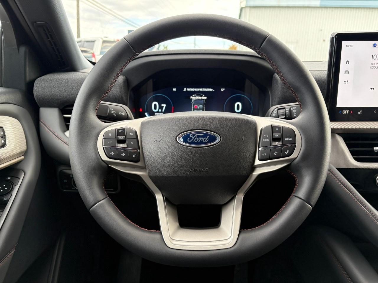 2027 Ford Explorer Active w/200A Pkg 4WD Photo