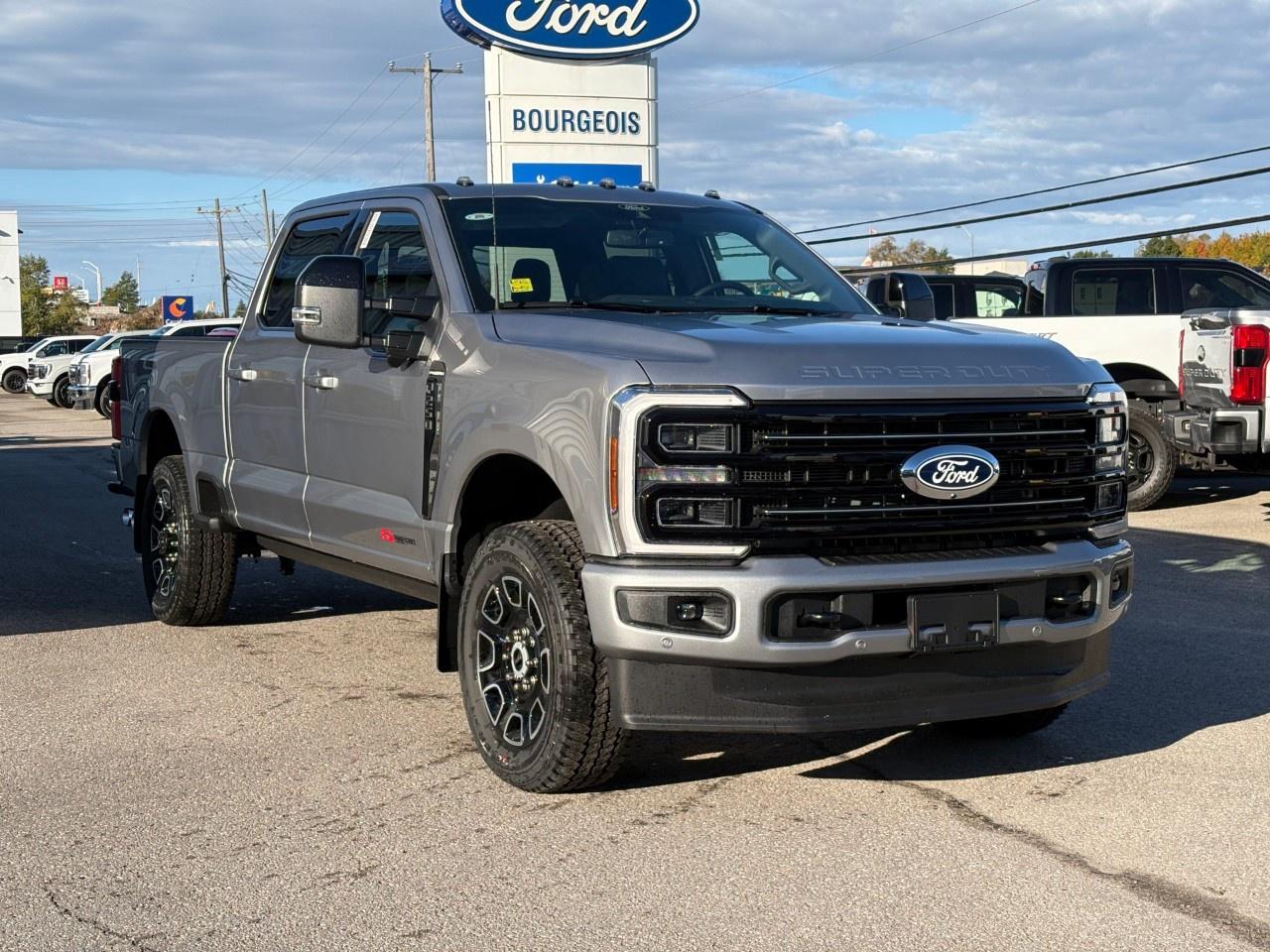 2027 Ford F-250 Super Duty SRW PLATINUM 4WD CREW CAB 6.75' BOX Photo