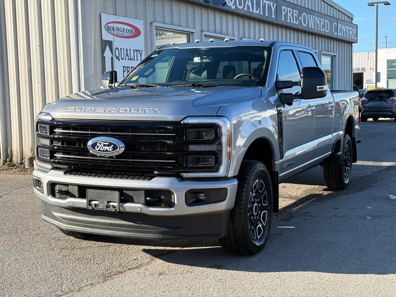 2027 Ford F-250 Super Duty SRW PLATINUM 4WD CREW CAB 6.75' BOX Photo