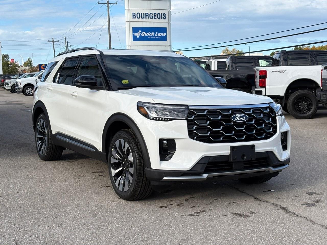 2027 Ford Explorer Platinum 4WD Photo