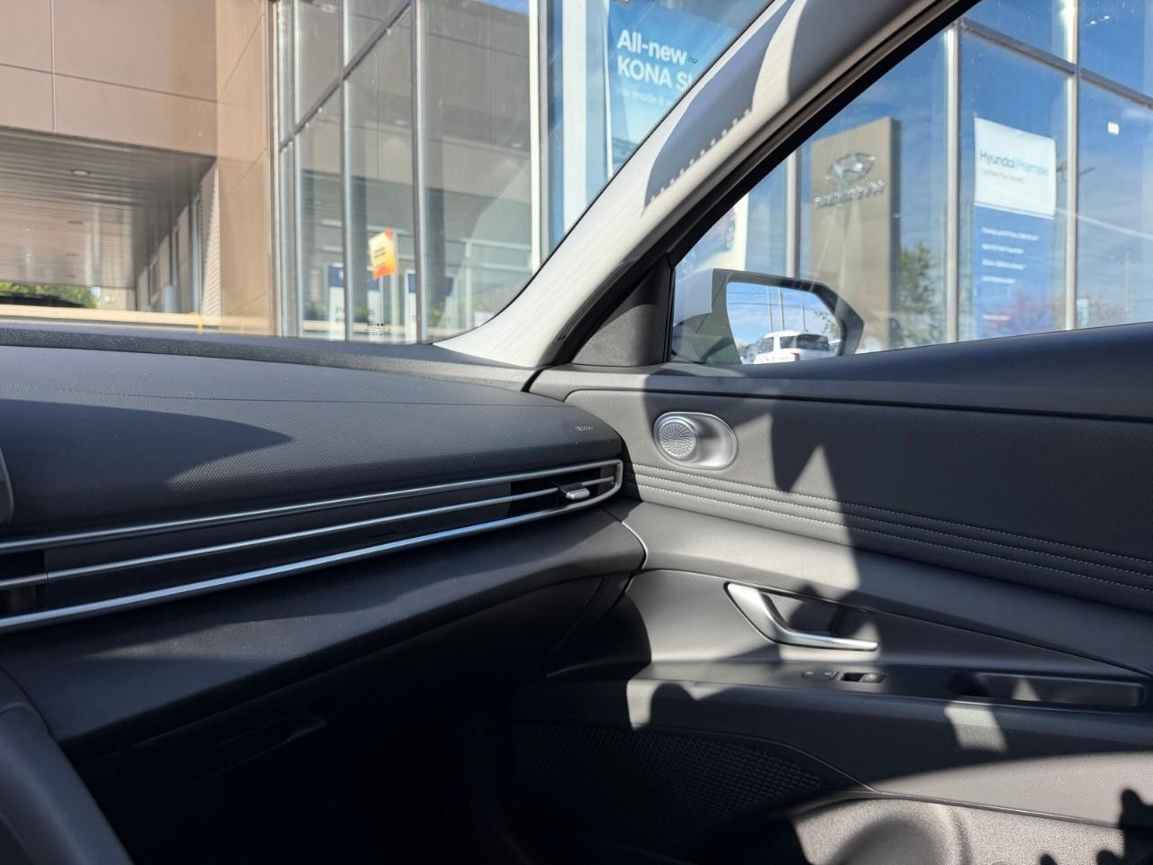 2026 Hyundai Elantra Preferred IVT Photo