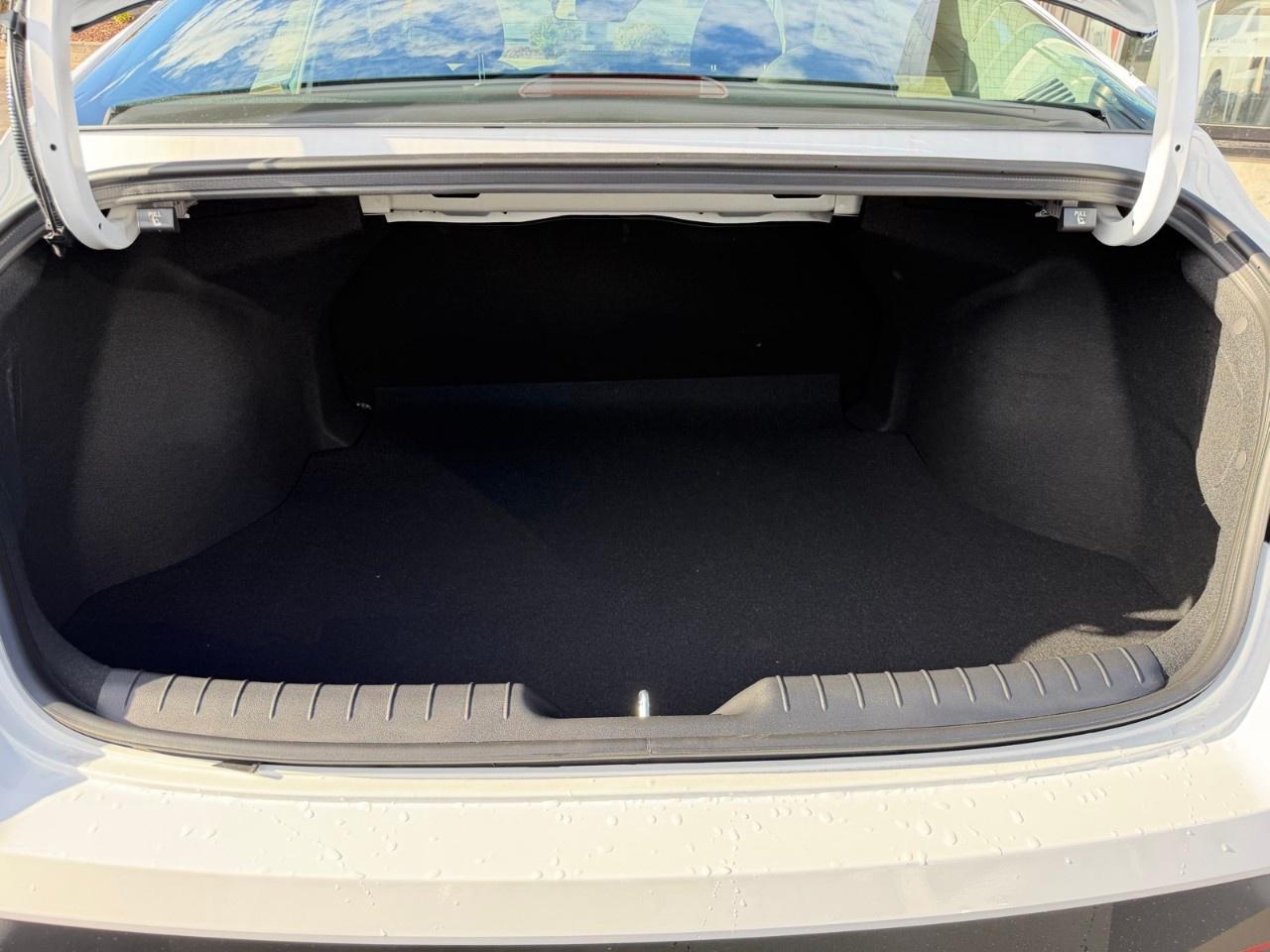 2026 Hyundai Elantra Preferred IVT Photo