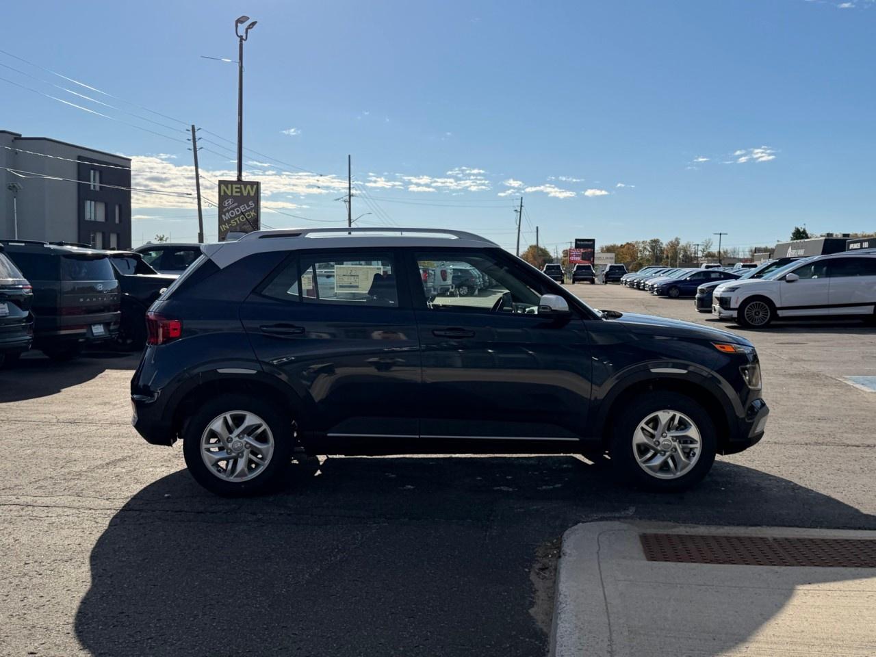 2026 Hyundai Venue Preferred IVT w/Two-Tone Photo