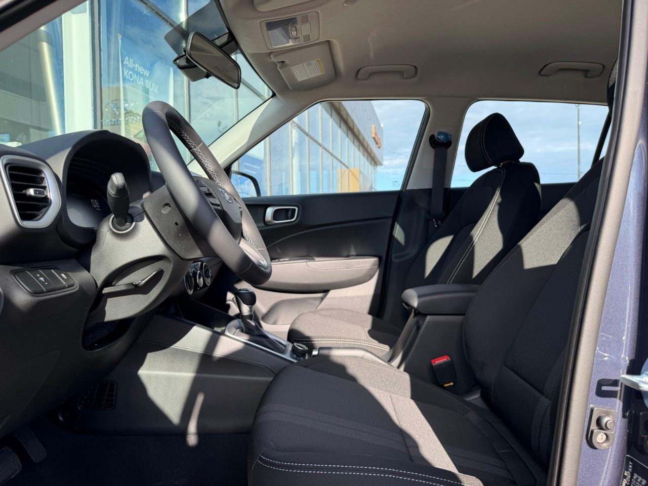 2026 Hyundai Venue Preferred IVT w/Two-Tone Photo
