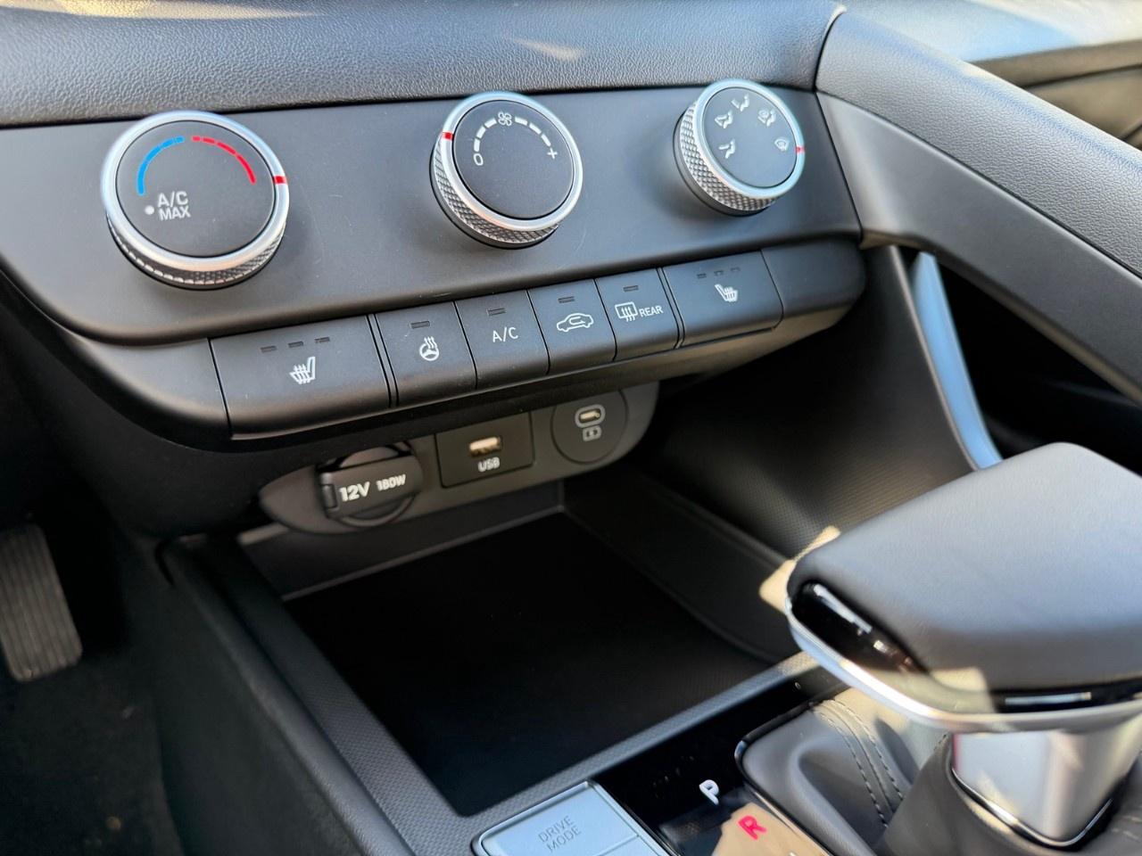 2026 Hyundai Elantra Preferred IVT Photo