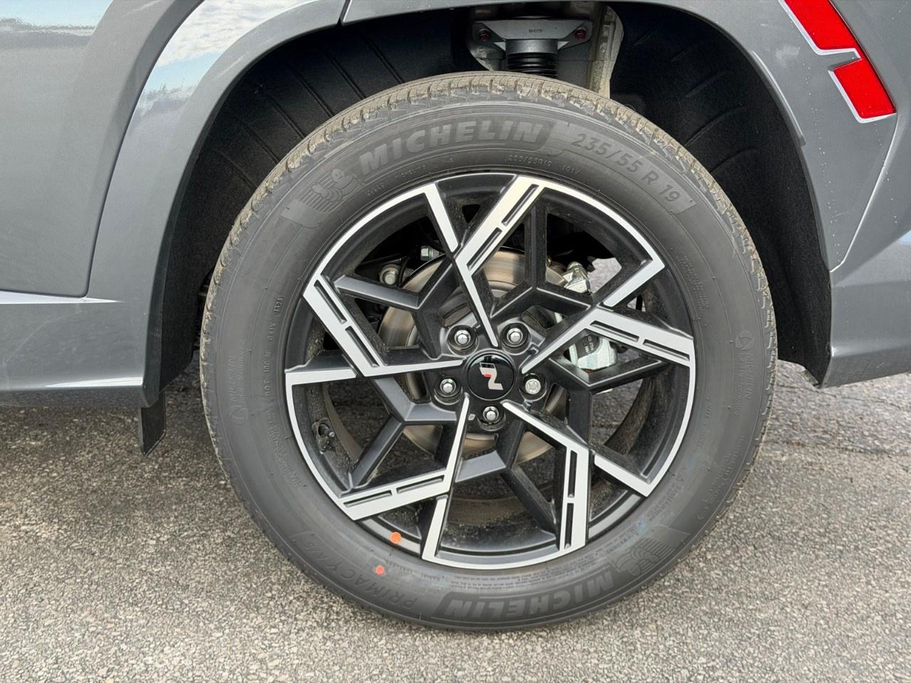 2026 Hyundai Tucson Hybrid N-Line AWD Photo4