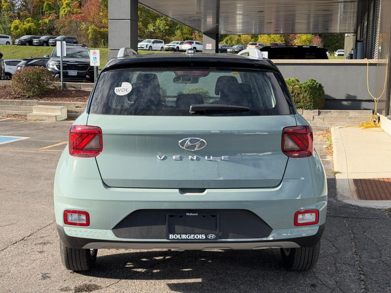 2026 Hyundai Venue Preferred IVT w/Two-Tone Photo