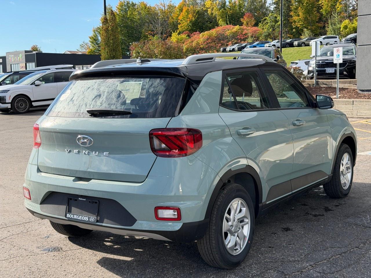 2026 Hyundai Venue Preferred IVT w/Two-Tone Photo