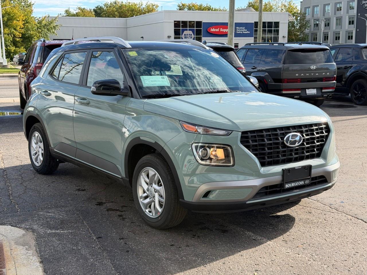 2026 Hyundai Venue Preferred IVT w/Two-Tone Photo