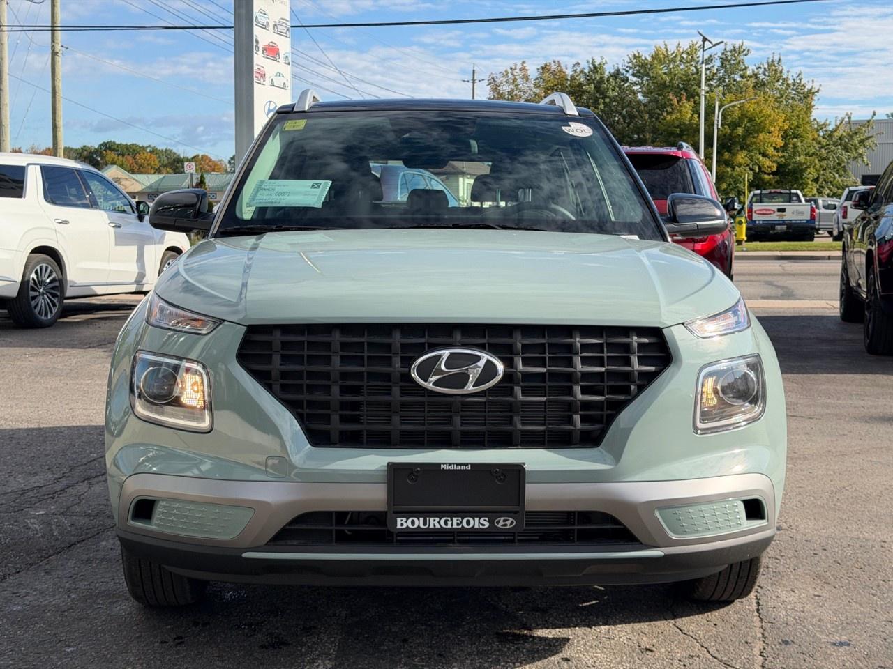 2026 Hyundai Venue Preferred IVT w/Two-Tone Photo