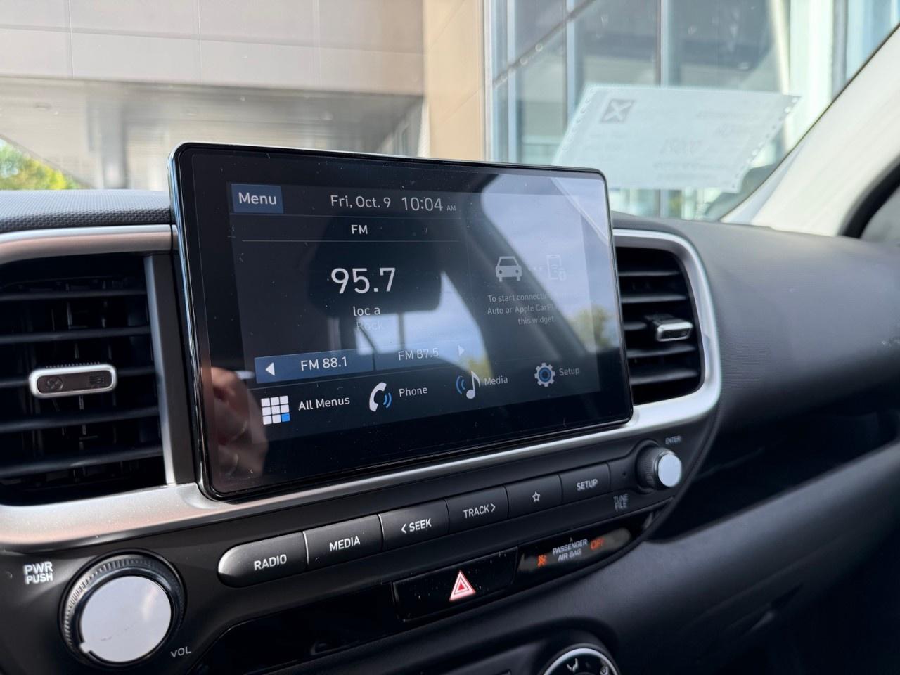 2026 Hyundai Venue Preferred IVT w/Two-Tone Photo