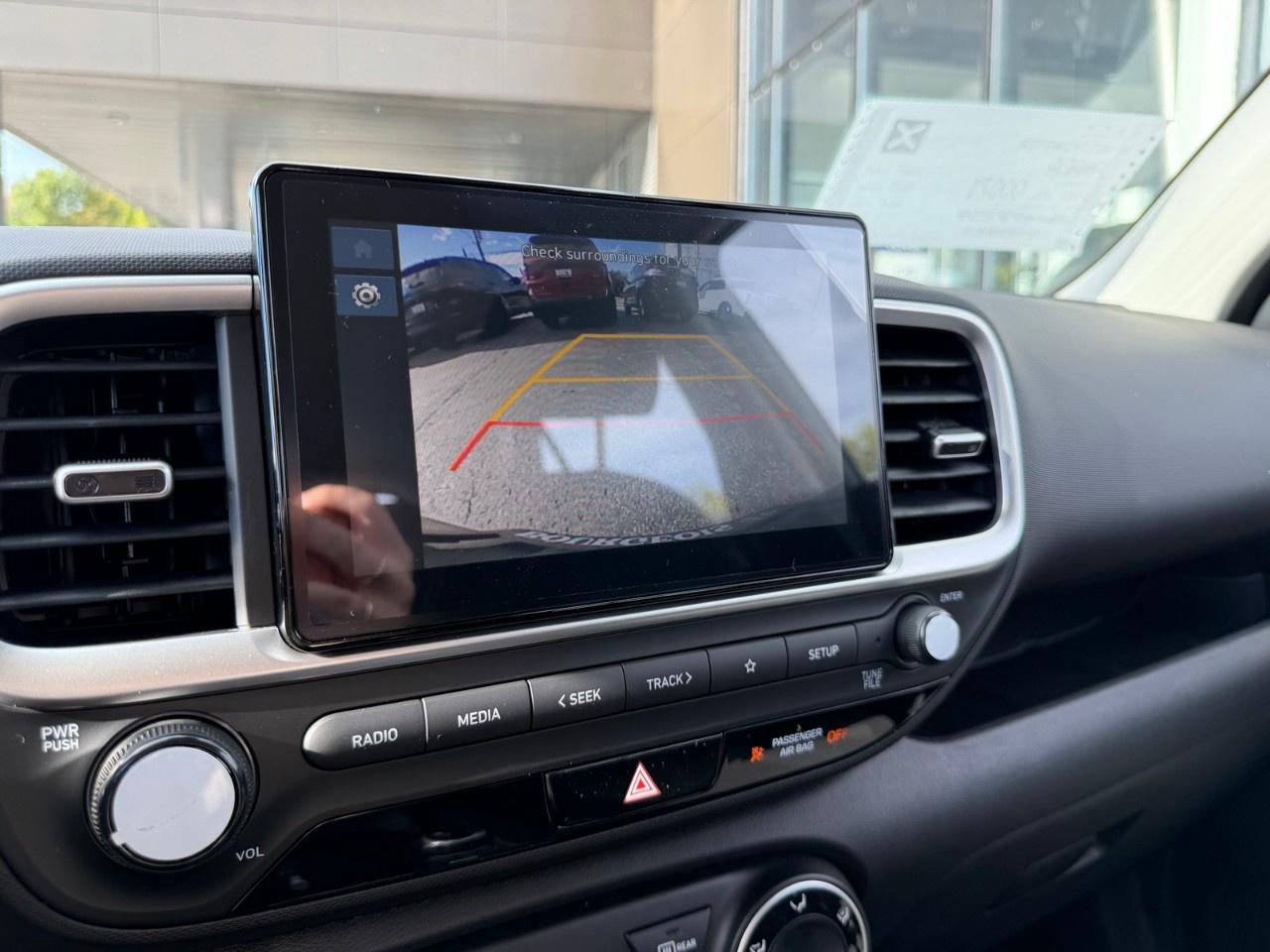 2026 Hyundai Venue Preferred IVT w/Two-Tone Photo