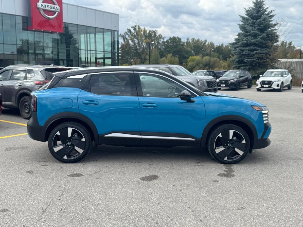 2027 Nissan Kicks SR Premium AWD Photo