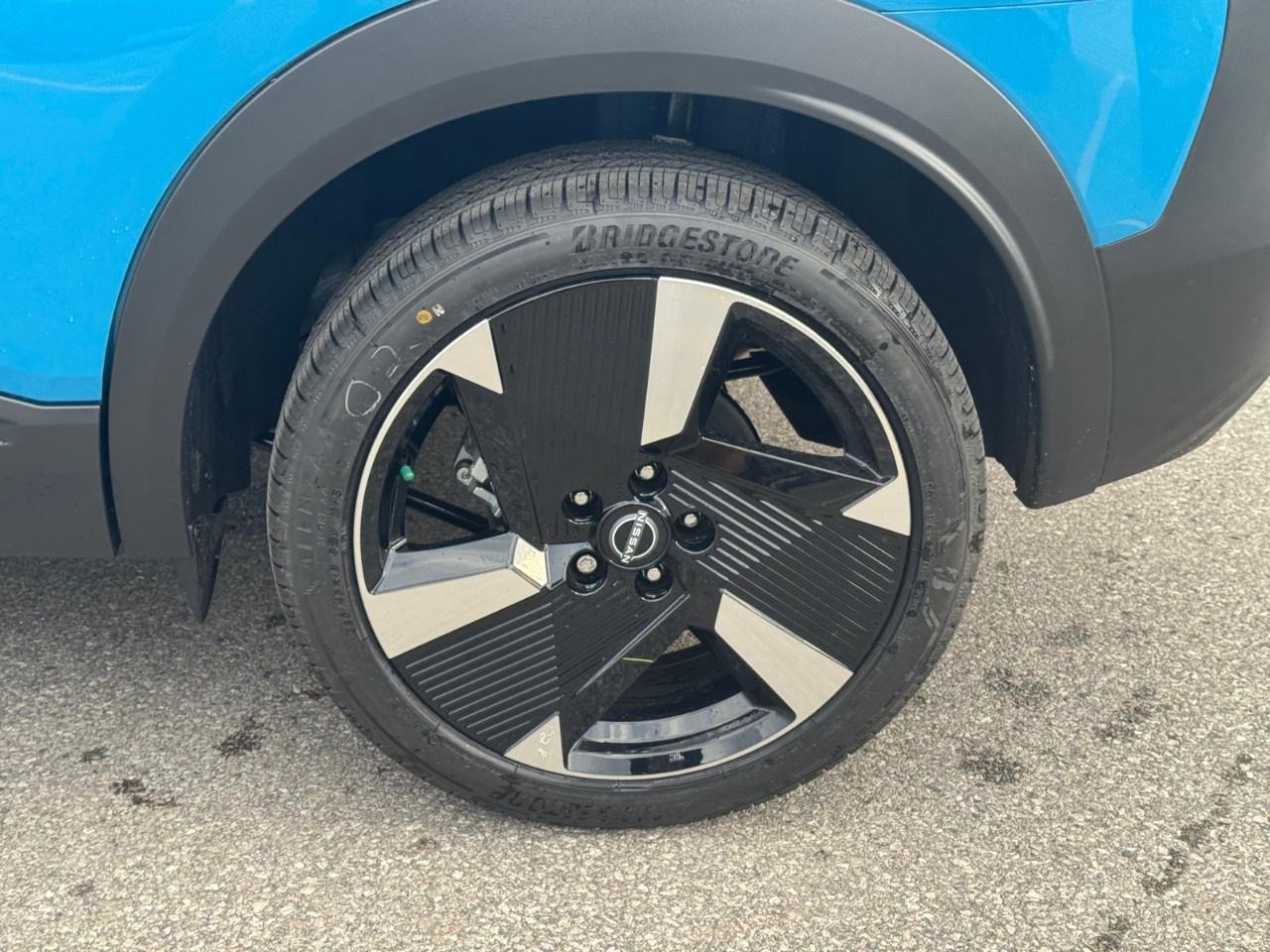 2027 Nissan Kicks SR Premium AWD Photo