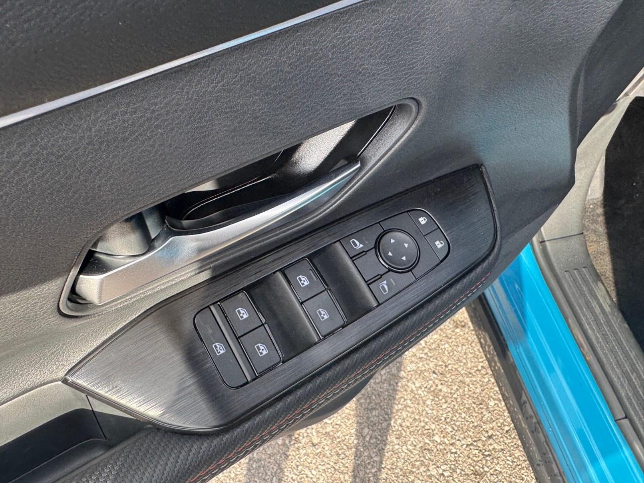 2027 Nissan Kicks SR Premium AWD Photo
