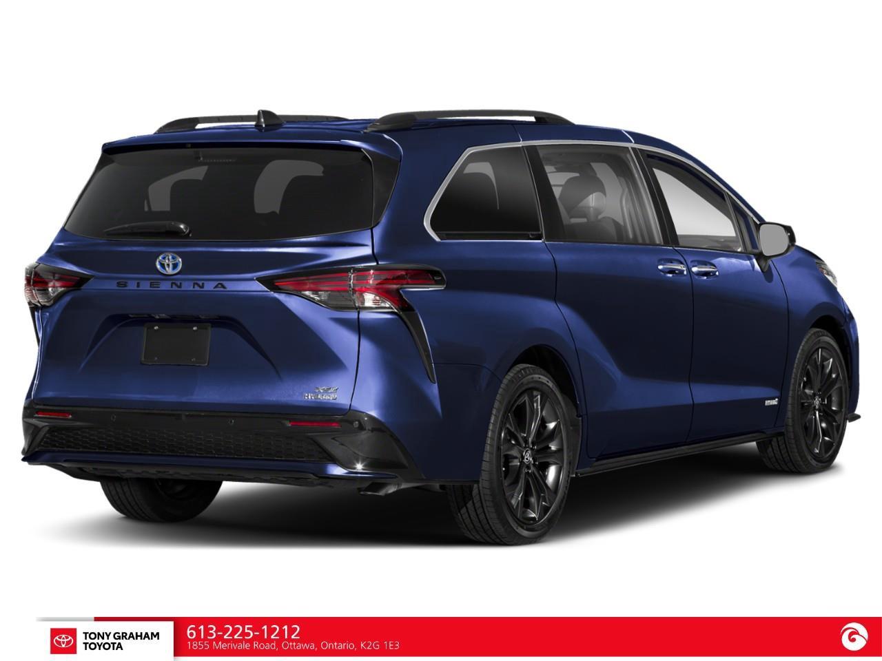 2024 Toyota Sienna XSE 7-Passenger Photo