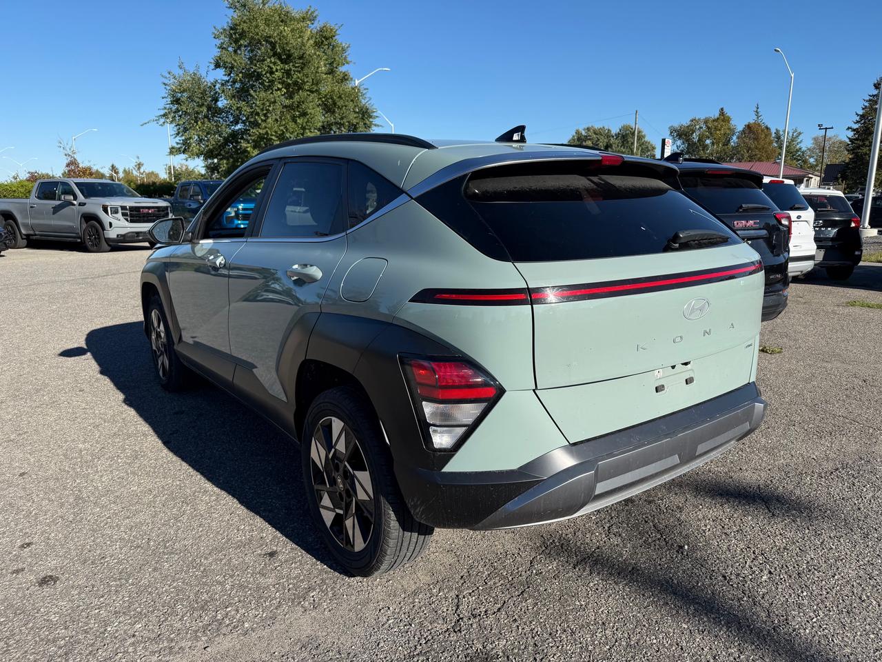 2025 Hyundai KONA 2.0L Preferred w/Trend Package Sunroof! Leather! AutoStart! Photo