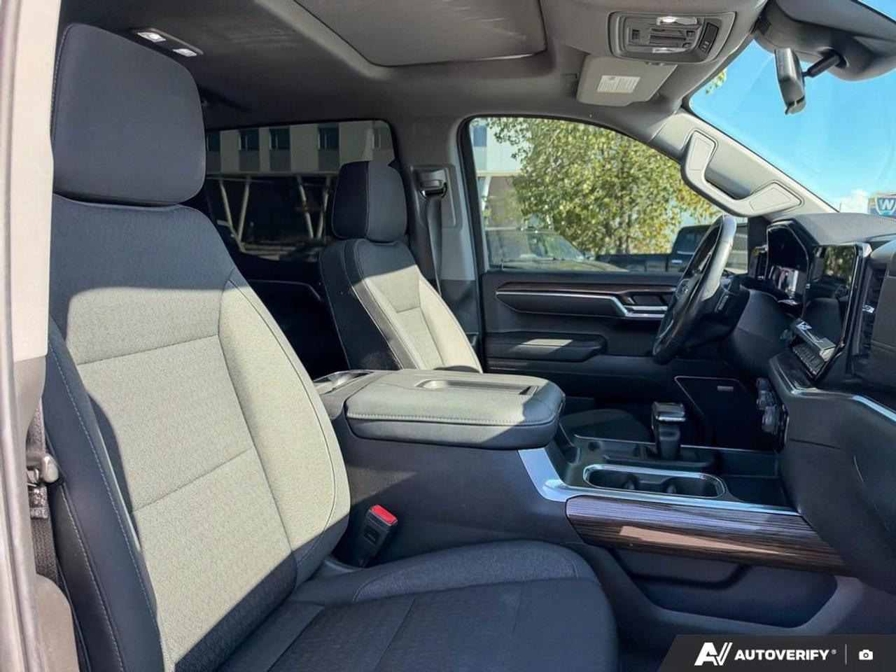 2022 Chevrolet Silverado 1500 LT Trail Boss PREMIUM SOUND SYSTEM | HEATED S Photo