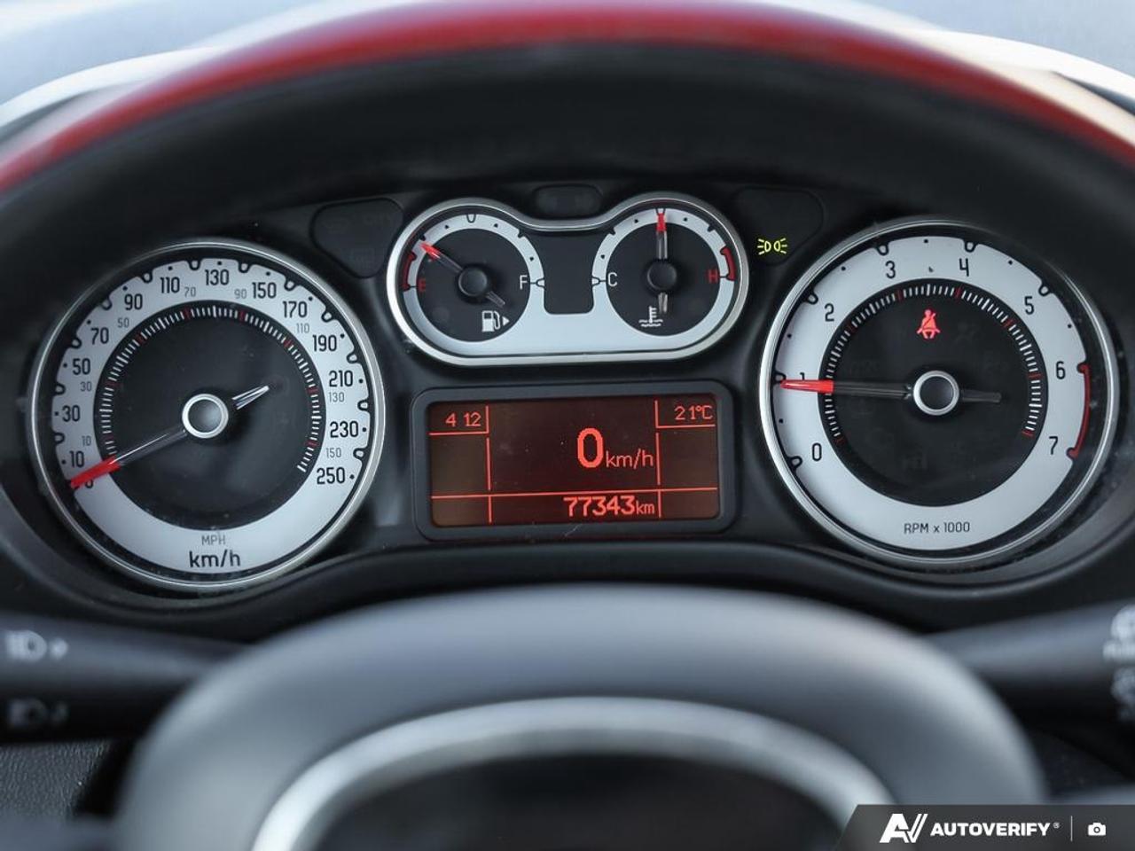 2014 Fiat 500 L Sport SUNROOF | SELLING AS-IS!! Photo