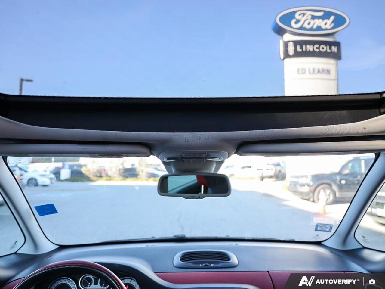 2014 Fiat 500 L Sport SUNROOF | SELLING AS-IS!! Photo