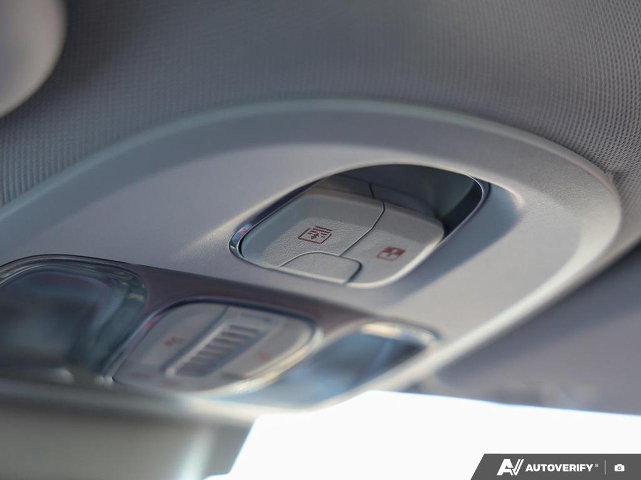2014 Fiat 500 L Sport SUNROOF | SELLING AS-IS!! Photo