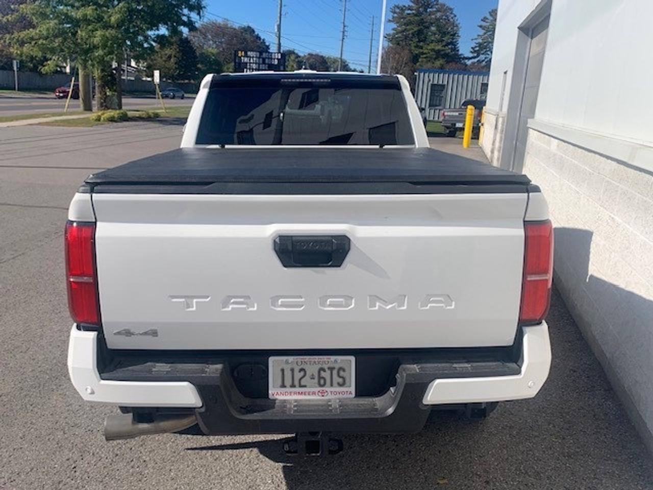 2026 Toyota Tacoma Used Demo-with tonneau installed Photo1