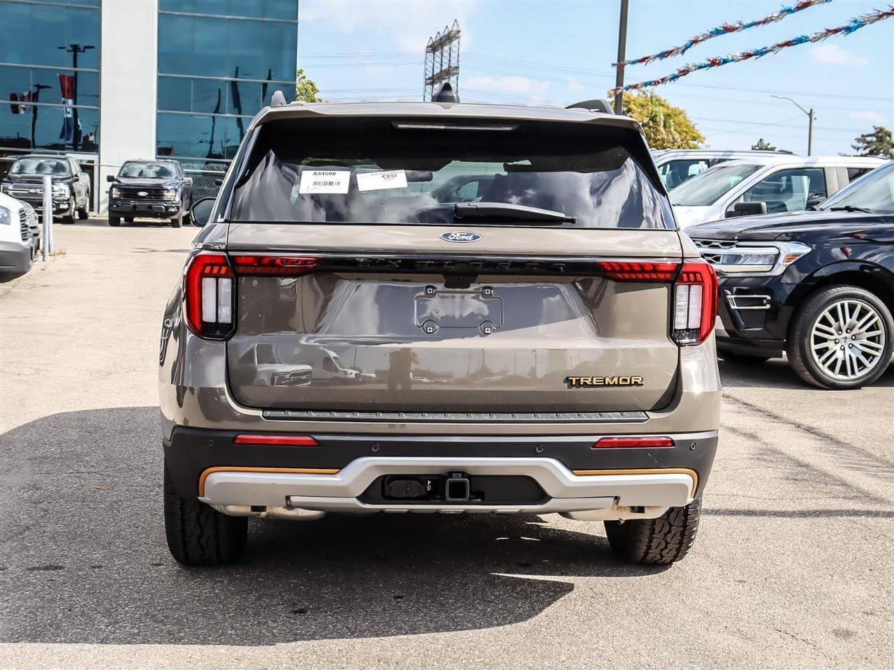 2027 Ford Explorer TREMOR Photo4