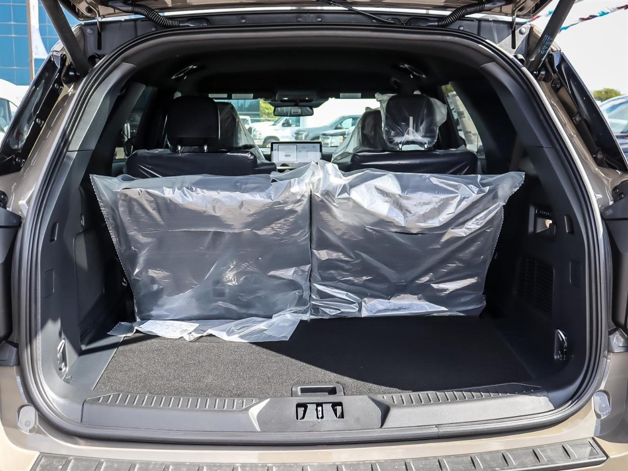 2027 Ford Explorer TREMOR Photo