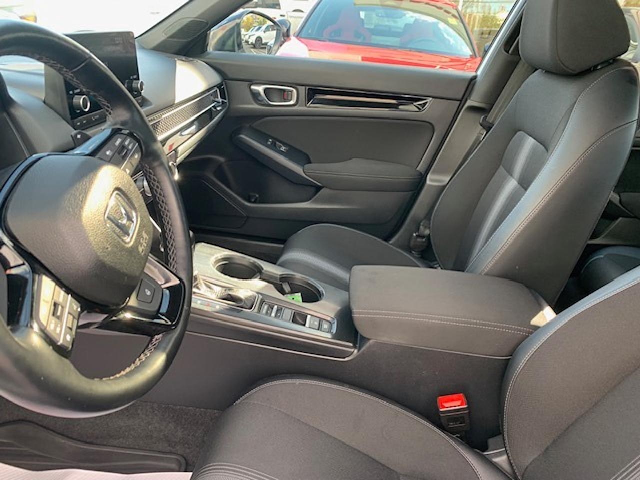 2025 Honda Civic Sport Photo