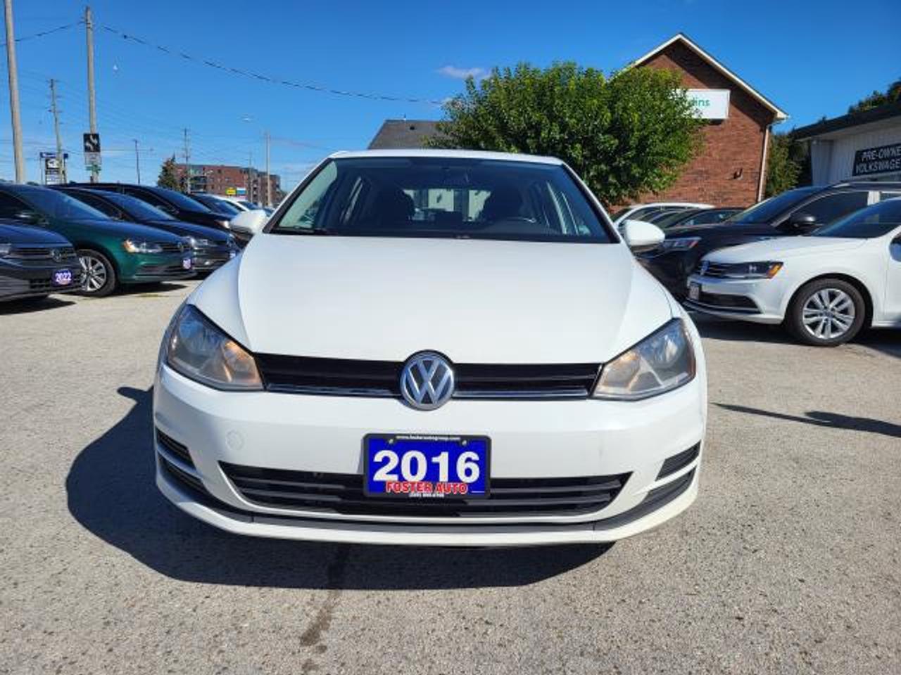 2016 Volkswagen Golf TRENDLINE Photo