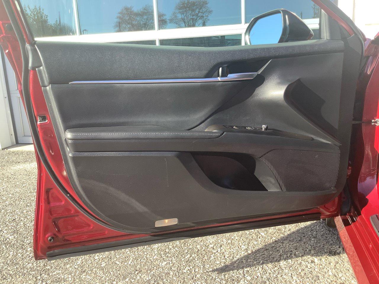 2021 Toyota Camry XLE Photo