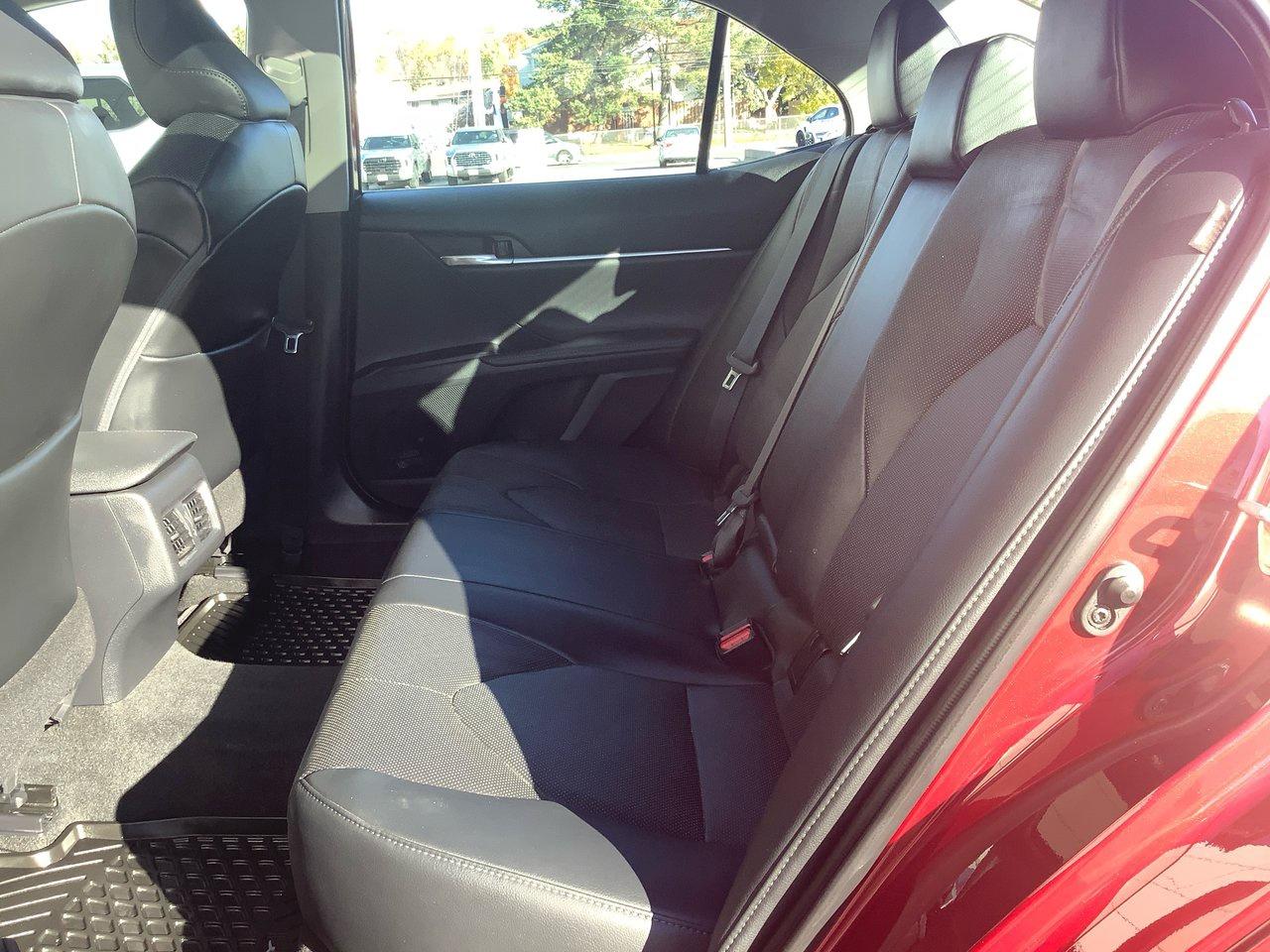 2021 Toyota Camry XLE Photo