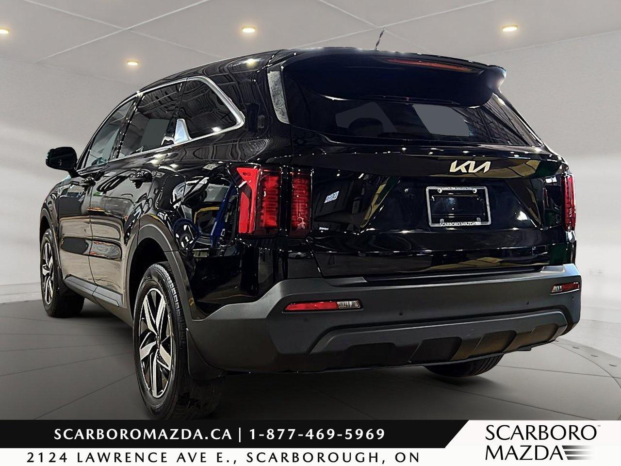 2023 Kia Sorento LX Premium Photo