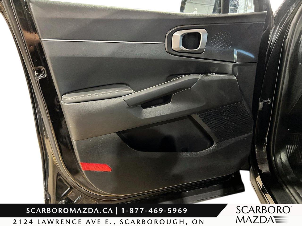 2023 Kia Sorento LX Premium Photo
