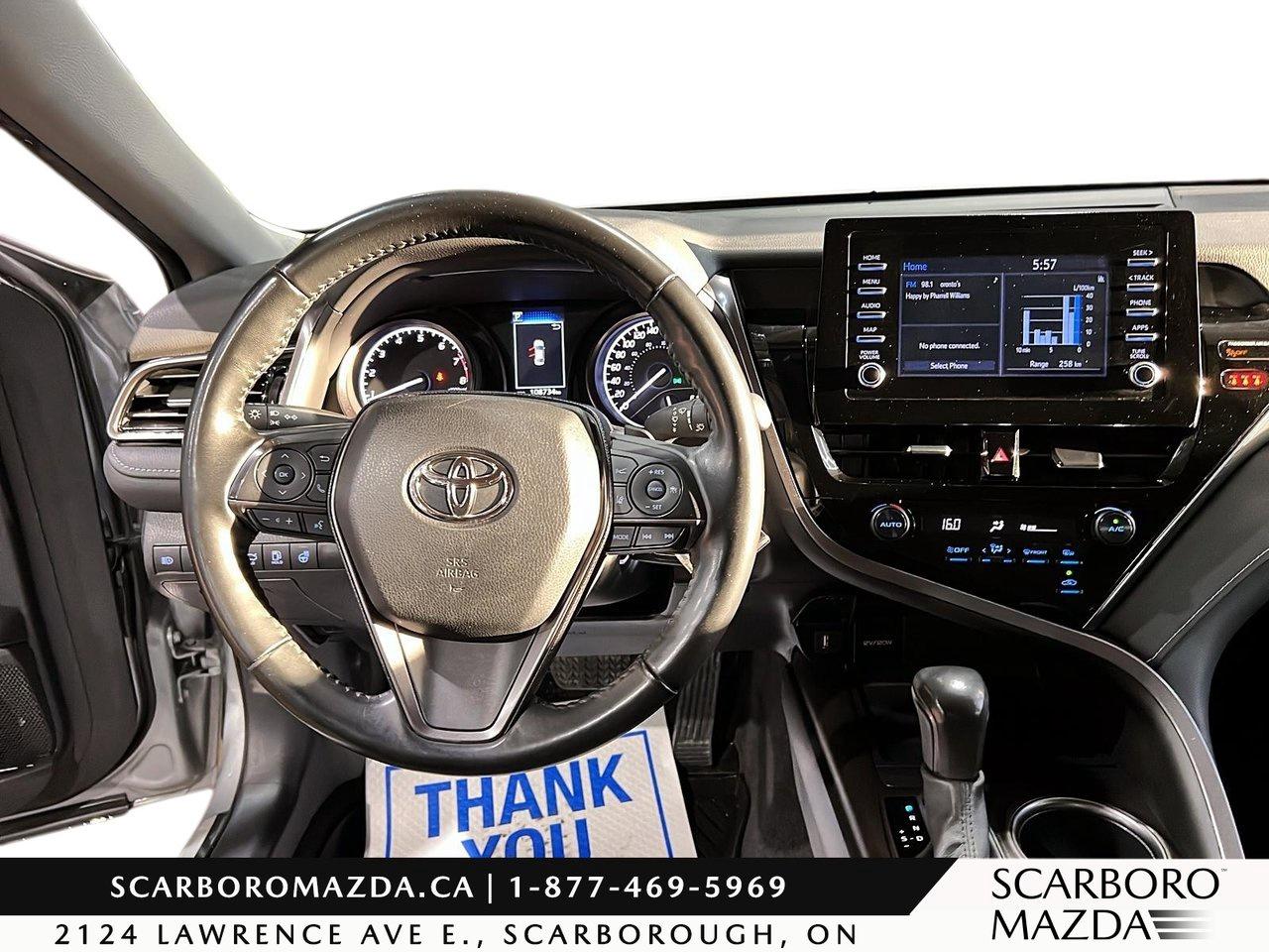 2023 Toyota Camry SE Photo